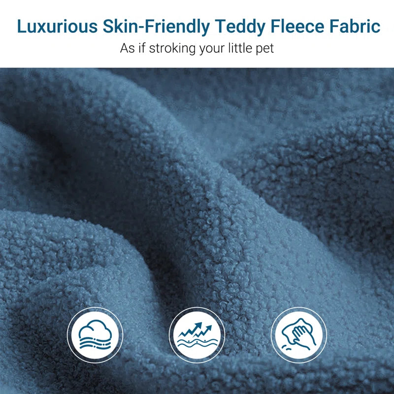 Modern 193Cm Teddy 3-Seater Sofa with Square Armrests and Two Throw Pillows